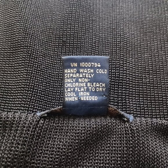 Country Shop Silk V-neck Cardigan - Picture 7 of 15